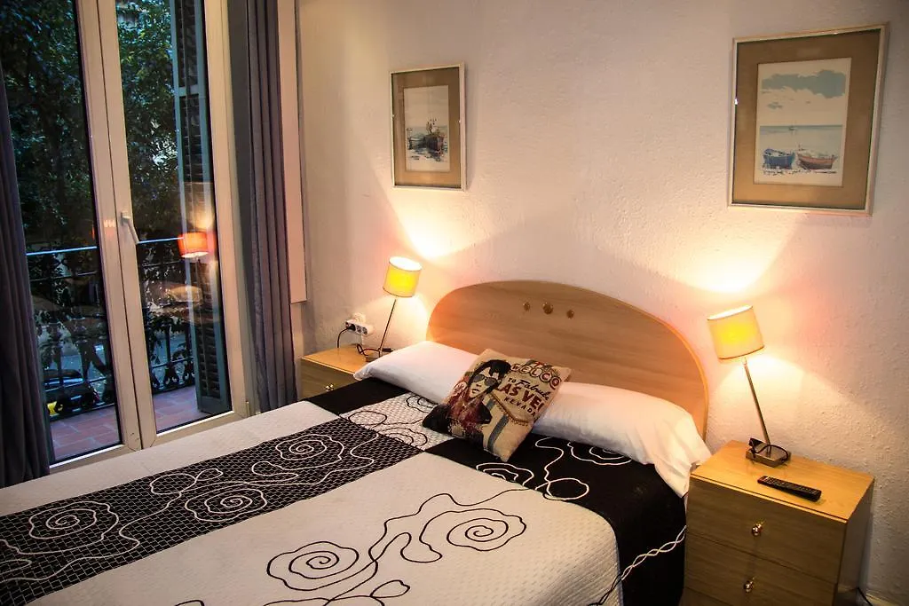 Hostal Aribau Barcellona Affittacamere