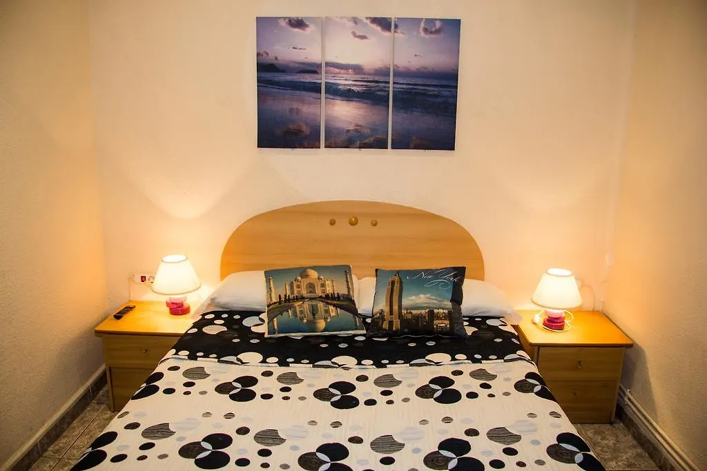 Affittacamere Hostal Aribau Barcellona