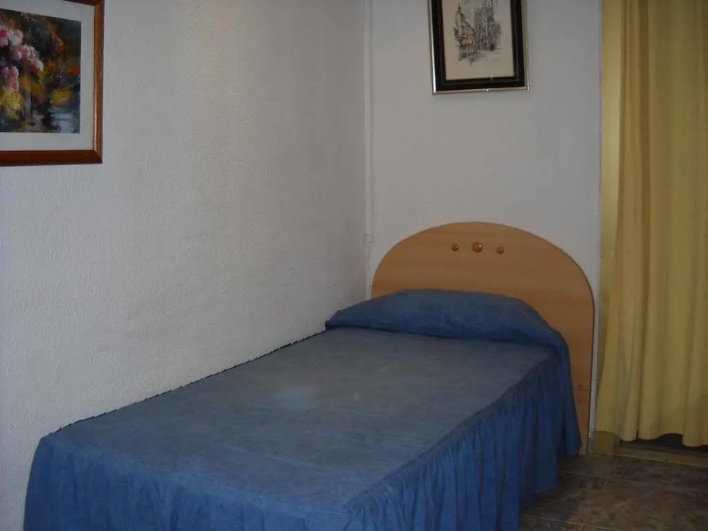 Affittacamere Hostal Aribau Barcellona Spagna