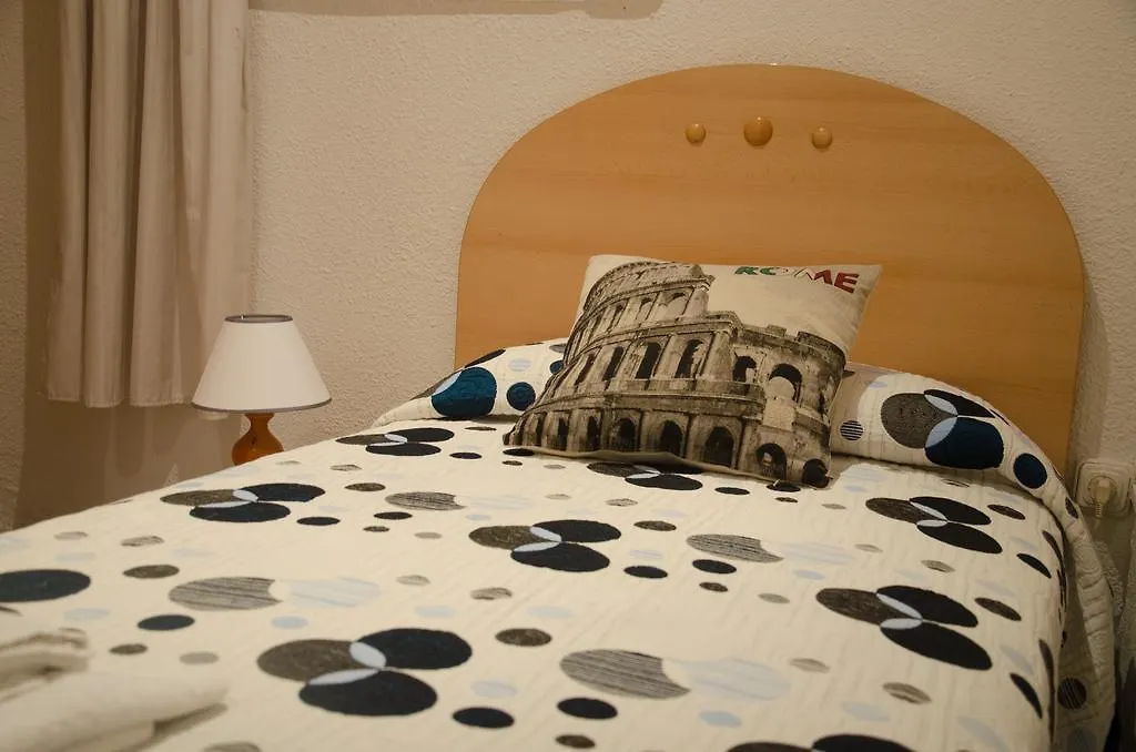 Guest house Hostal Aribau Barcelona Spain