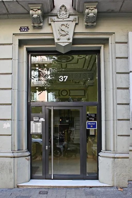 Guest house Hostal Aribau Barcelona Spain