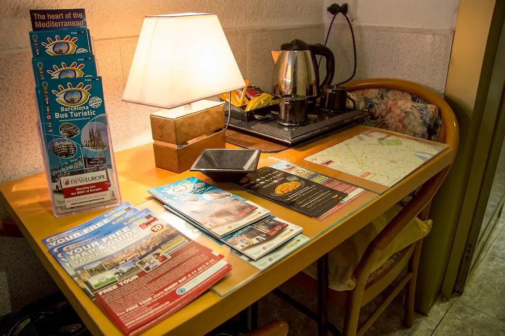 Affittacamere Hostal Aribau Barcellona Spagna