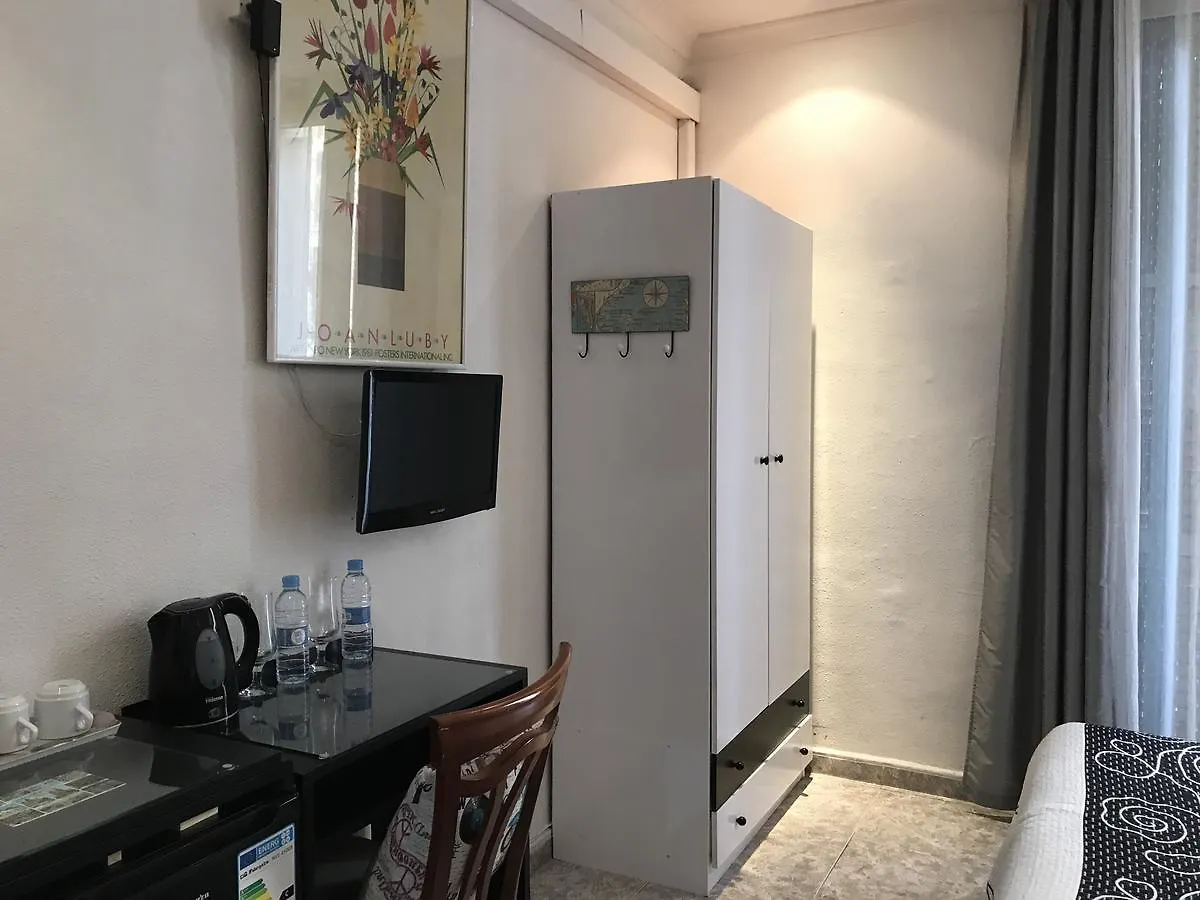 Affittacamere Hostal Aribau Barcellona