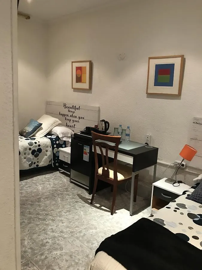 Hostal Aribau Barcellona Affittacamere