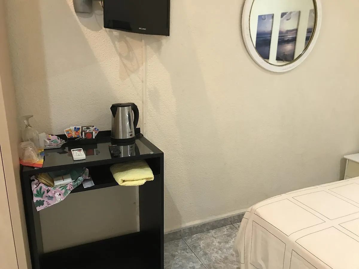 Hostal Aribau Barcellona Spagna